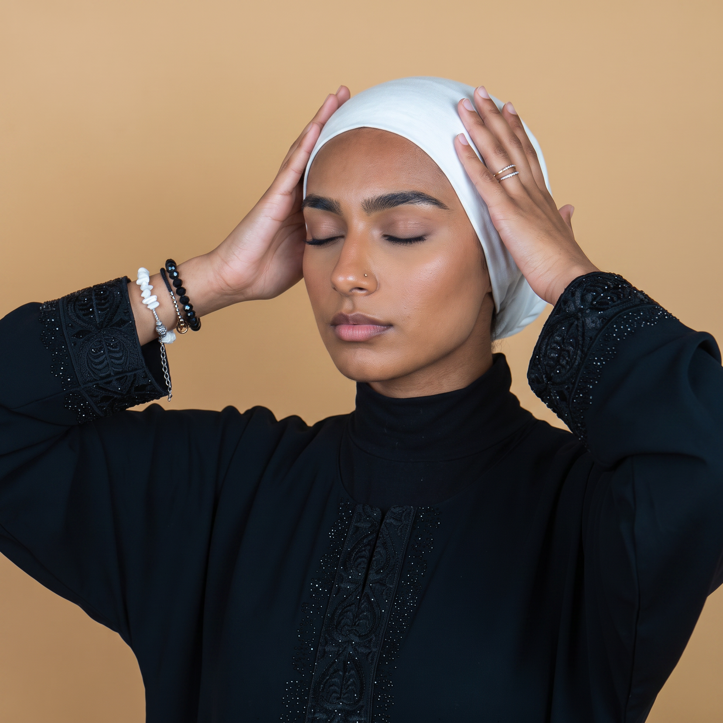 Hijabi Seidenhaube – Stoppt Haarausfall & Bruch am Ansatz